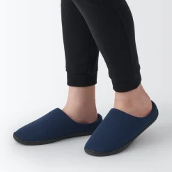 Online Comfortable Slippers Slippers