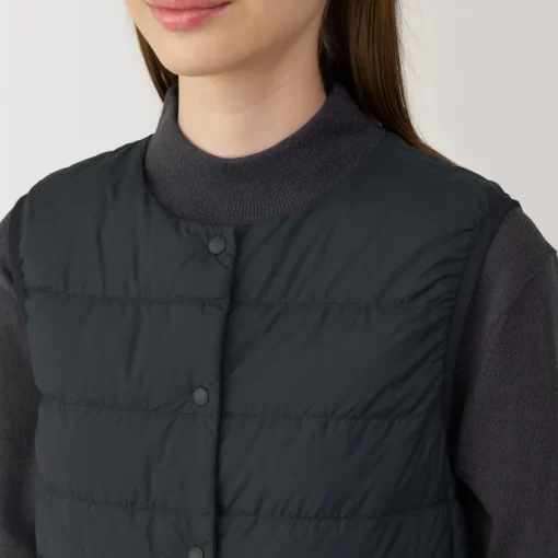 Hot Women's Lightweight Down Collarless Vest Women Lightweight Down Jackets & Vests