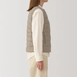 Hot Women's Lightweight Down Collarless Vest Women Lightweight Down Jackets & Vests