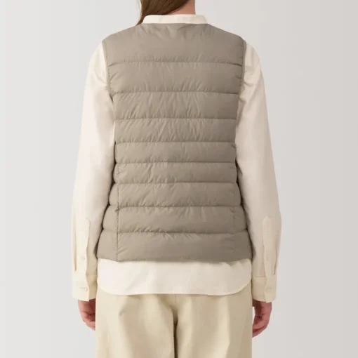 Hot Women's Lightweight Down Collarless Vest Women Lightweight Down Jackets & Vests