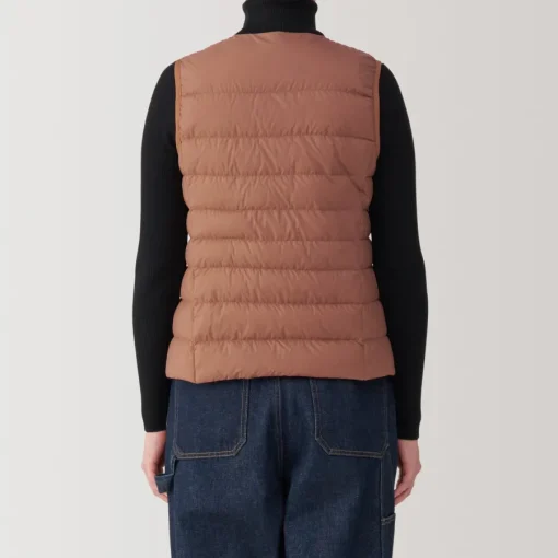 Hot Women's Lightweight Down Collarless Vest Women Lightweight Down Jackets & Vests